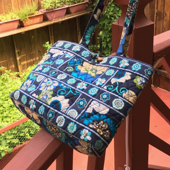 Two vintage Vera Bradley bags sold together! - Picture 5 of 8